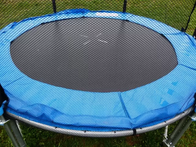 Reemplace-los-resortes-de-su-trampolin