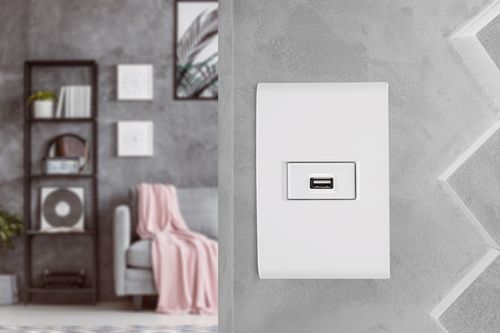 Módulo Para Entrada Usb Bivolt Tramontina 1,5 A Blanco