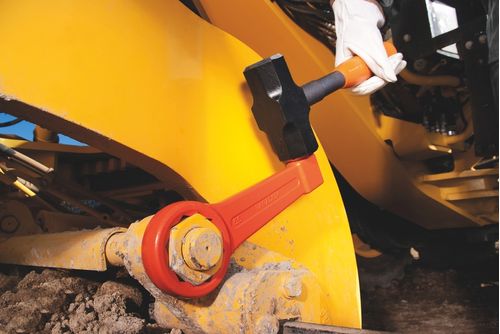 Llave Estriada De Golpe 24 Mm Tramontina Pro